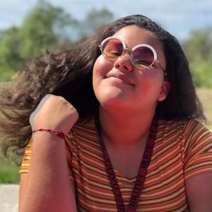 Meet your Posher, Elissa